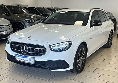 Mercedes-Benz E 300 de*AHK*360°Cam*LED*WideScreen*SHZ*Navi*