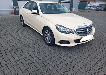 Mercedes-Benz E 200 BlueTEC 7G-TRONIC Avantgarde Euro6 Tüv Neu