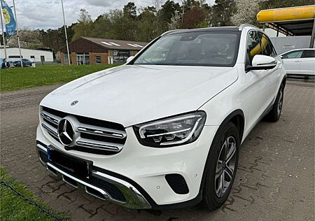 Mercedes-Benz GLC 300 d 4Matic 9G-TRONIC