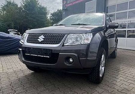 Suzuki Grand Vitara 2.4 Club