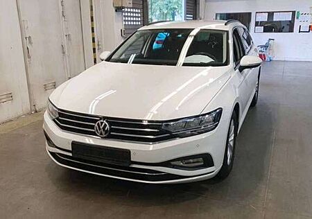 VW Passat Variant Volkswagen Business**AHK+App+Kamera**