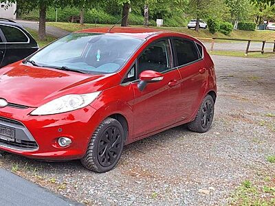 Ford Fiesta Titanium Klimaautomatik/Elektr.Fenster/PDC