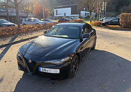 Alfa Romeo Giulia 2.0 Turbo 16V AT8 Business