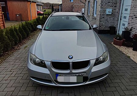 BMW 320i 320 +Touring