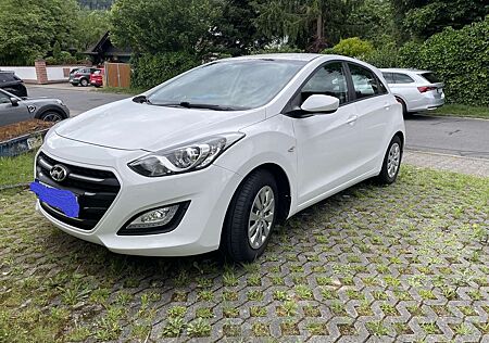 Hyundai i30 blue 1.4 Classic