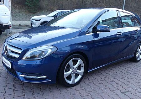 Mercedes-Benz B 180 *Klima*Sitzhzg*Navi*Xenon