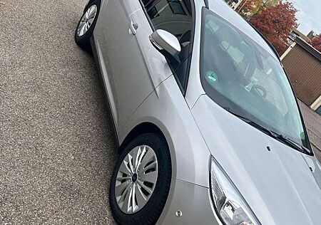 Ford Focus Turnier 1.0 EcoBoost Start-Stopp-System