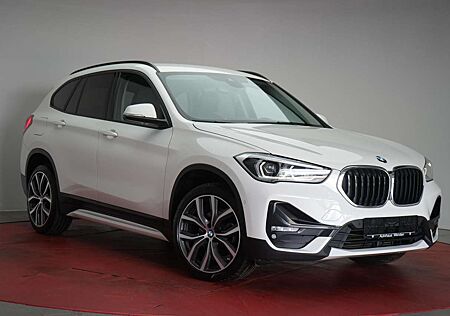 BMW X1 sDrive18d Sport Line Navi/ACC/Kamera/HUD/Lane