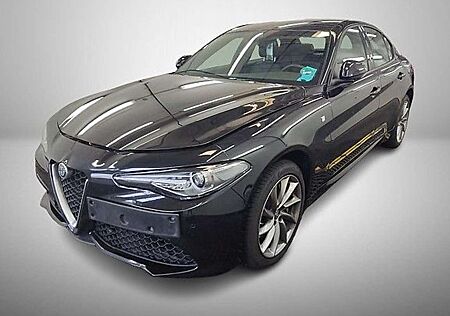 Alfa Romeo Giulia 2.0 Turbo TI Q4 AT8*Assistenz-Paket*Kamer