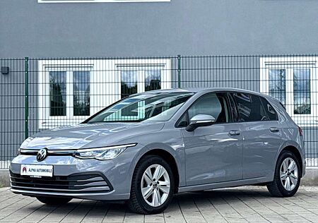 VW Golf Volkswagen VIII Lim. Life eTSI/Navi/PDC/Led