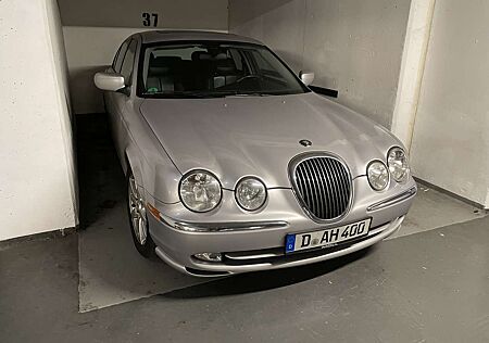 Jaguar S-Type 4.0 V8 Executive