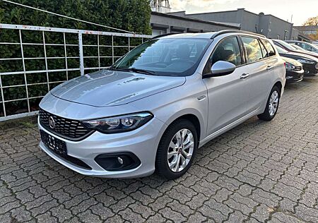 Fiat Tipo Lounge AUTOMAT. KAMERA CARPLAY
