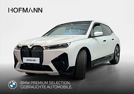BMW iX Sport