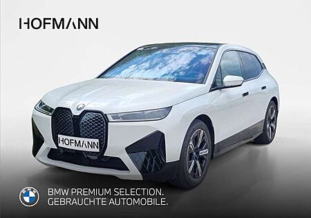 BMW iX Sport