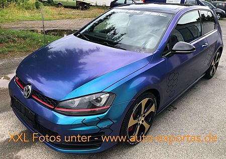 VW Golf GTI Volkswagen VII Navi,Kamera,Panorama.Xen,Alu 8fach