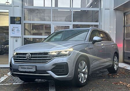 VW Touareg Volkswagen R LINE 4M PANO/STDHZG/ALLRADLENK/SOFTCL