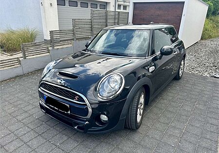 Mini Cooper S JCW | Panoramadach | Harman Kardon | 8-fach ber.