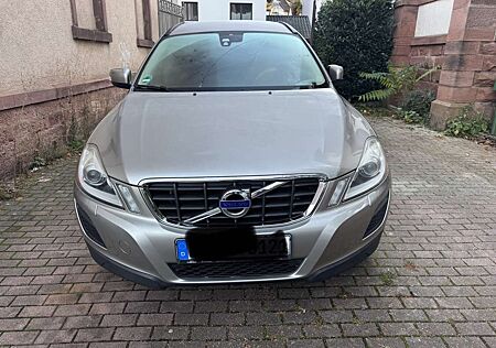 Volvo XC 60 XC60 XC60 - Top Zustand, Neu TÜV, Neu Zahnrie et