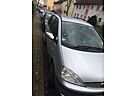 Ford Galaxy 2.0 TDCi DPF Ghia