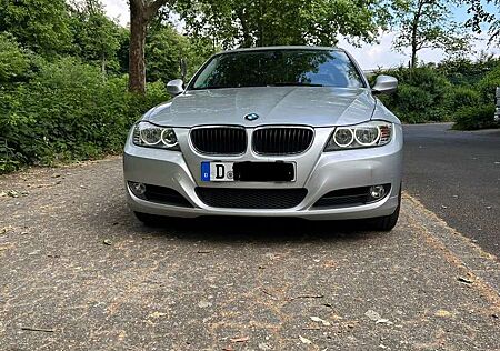 BMW 320i 320