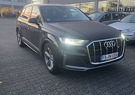 Audi Q7 50 TDI quattro S line