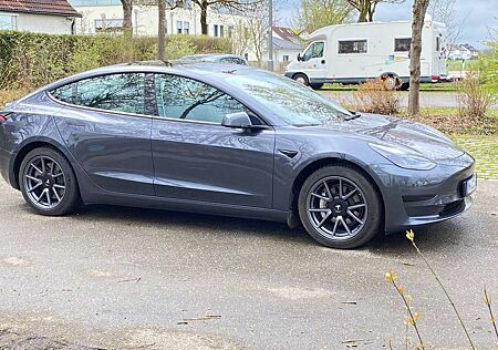 Tesla Model 3 RWD Hinterradantrieb AHK