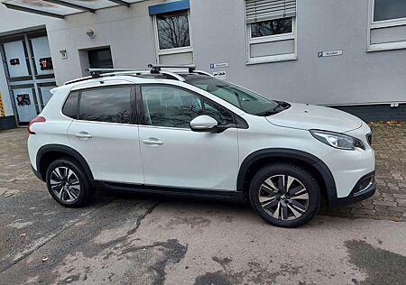 Peugeot 2008 +AUTOMATiK* PANO* NAVI* SiTZHEiZUNG