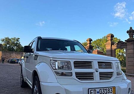 Dodge Nitro 4.0L V6 4x4 SXT LPG Prins Navi Schiebedach AHK