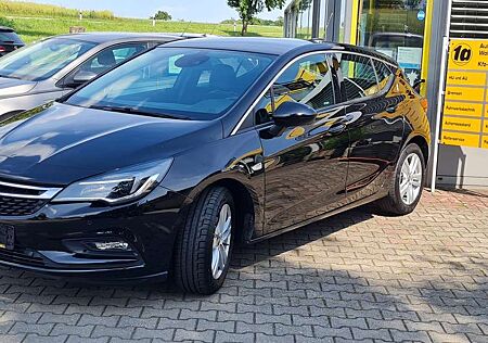 Opel Astra Innovation 1.4 -SHZ LHZ PDC Rückfahrkam. AppC.