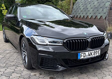 BMW 530e 530 Touring Aut. Luxury Line