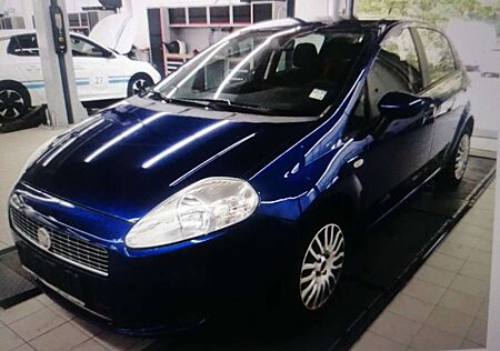 Fiat Grande Punto 1.4 8V Dynamic.Autom.1Hand.Tüneu1A
