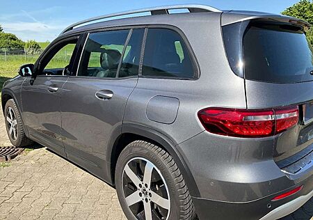 Mercedes-Benz GLB 200 7G-DCT