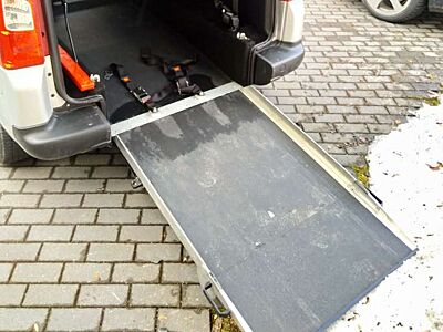 Peugeot Partner Partner Tepee Diesel "Rollstuhlumbau"