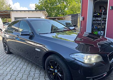 BMW 530 d xDrive Luxury-Line *Leder Navi Kamera