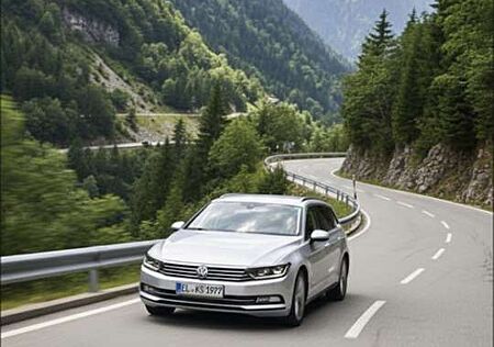 VW Passat Variant Volkswagen 2.0 TDI SCR DSG (BlueM. Tech) Highline