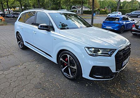 Audi Q7 55 TFSI quattro tiptronic s line 7 sitzer BO Pano