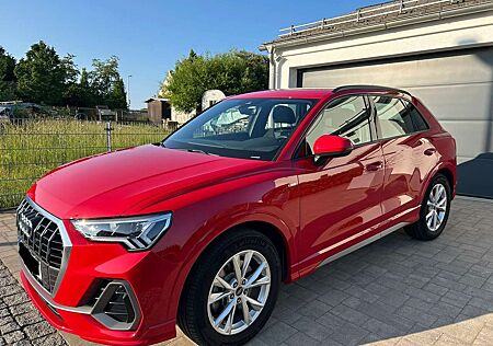 Audi Q3 40 TFSI quattro S-line, S-tronic, NAV, AHK