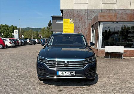 VW Touareg Volkswagen Elegance 4Motion