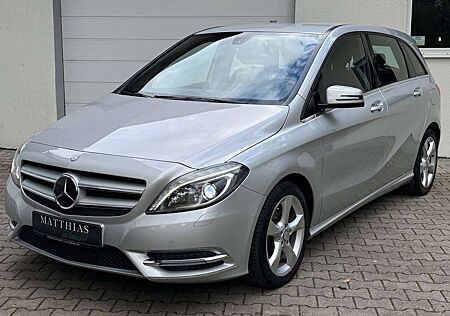 Mercedes-Benz B 180 Sport-Tourer/Bi-Xenon/Sitzheizeung/PDC/6-G