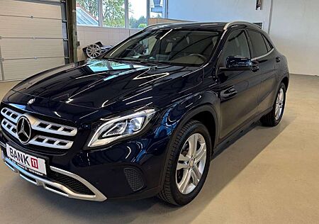 Mercedes-Benz GLA 200 1.Hand Navi LED Leder Sitzheizung