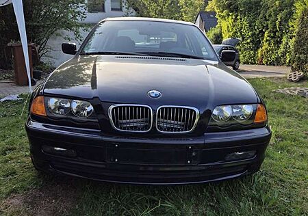 BMW 320i 320