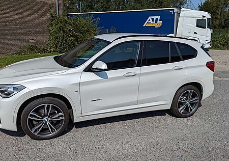 BMW X1 xDrive25i M Sport/LED/Leder/19”/Navi/Park A.