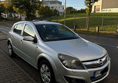 Opel Astra Automatik - Sportpacket