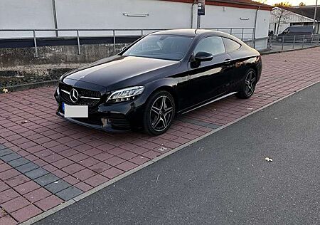 Mercedes-Benz C 300 (205.383)