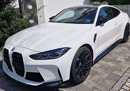 BMW M4 Competition M xDrive