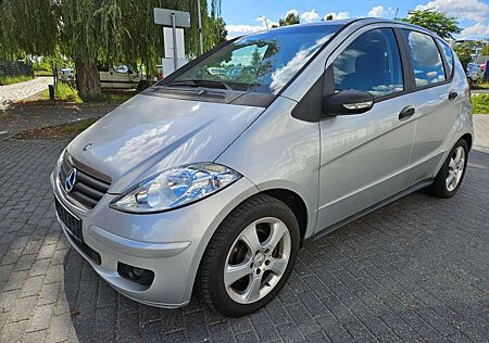 Mercedes-Benz A 200 / Automatik
