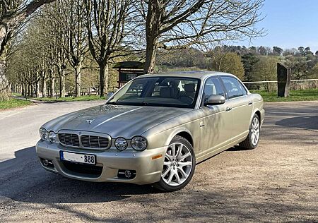 Jaguar XJ8 XJ8 4.2 Executive