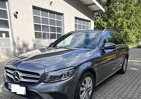 Mercedes-Benz C 200 4MATIC T-Modell- AUT