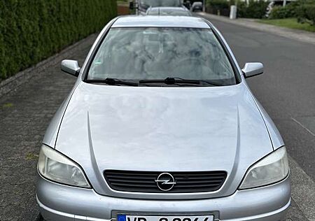 Opel Astra 1.6 mit TÜV