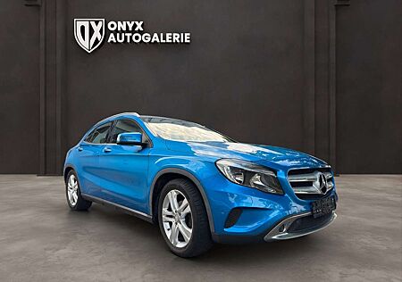 Mercedes-Benz GLA 200 d CDI - AHK - Pano
